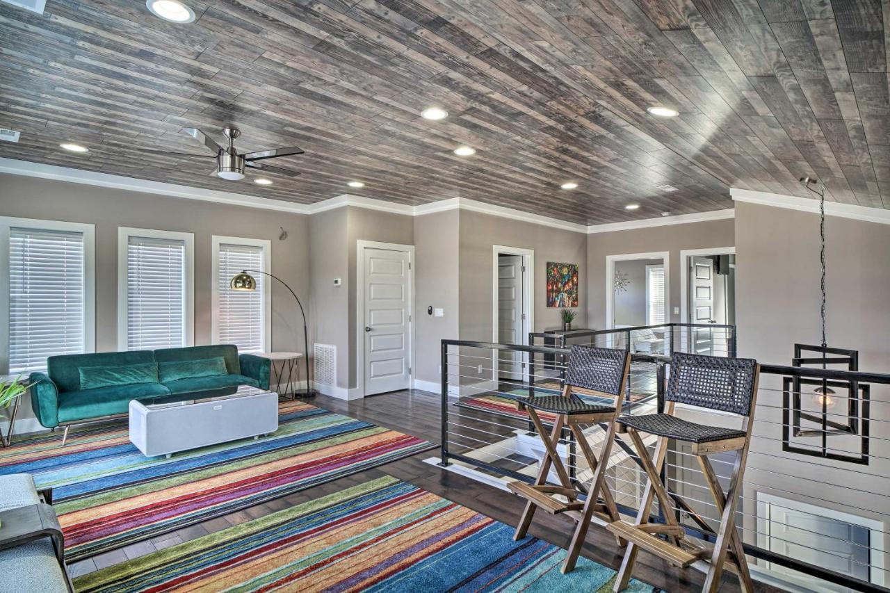 Spacious Sevierville Home With Hot Tub! Exterior photo